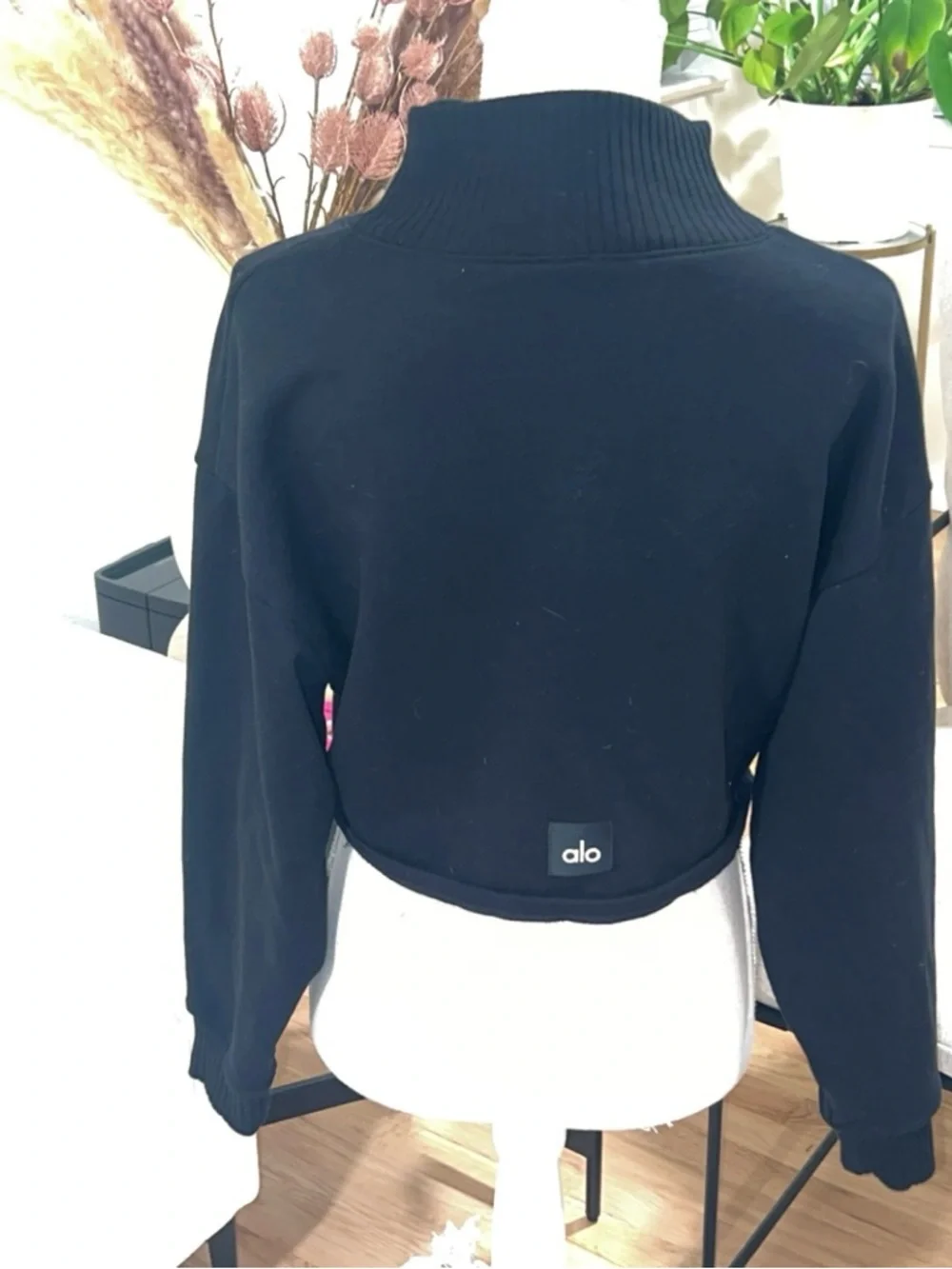 🆕ALO YOGA Cropped Serenity Sweatshirt